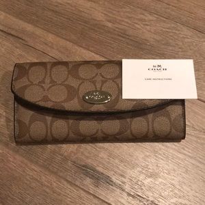 Coach wallet